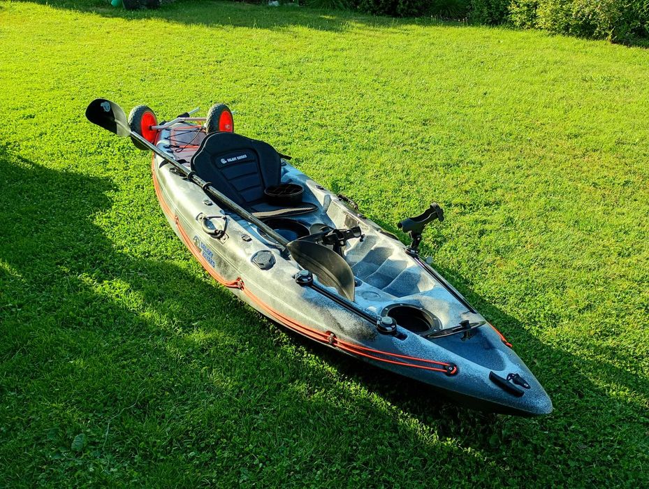 Kajak wędkarski jednoosobowy Galaxy Kayaks – w pełni wyposażony