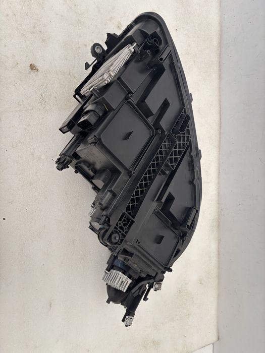 VW Tiguan II 2 lift 5NN Allspace 20- lampa lewy przód lewa IQ LIGHT