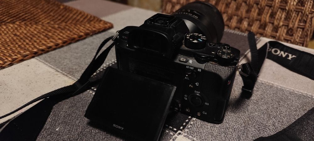 Sony Alpha 7R II + sony 24-240 oss FE 3.5-6.3