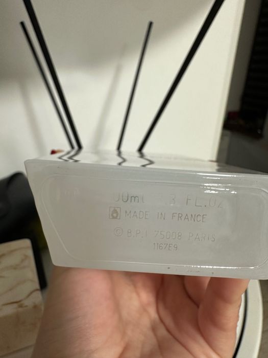 Пусті флакони оригінальних парфумів. Це не вся колекція)