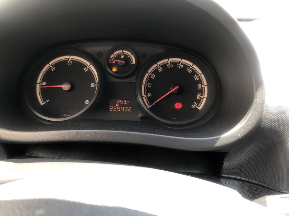 Opel corsa 1.3 cdti
