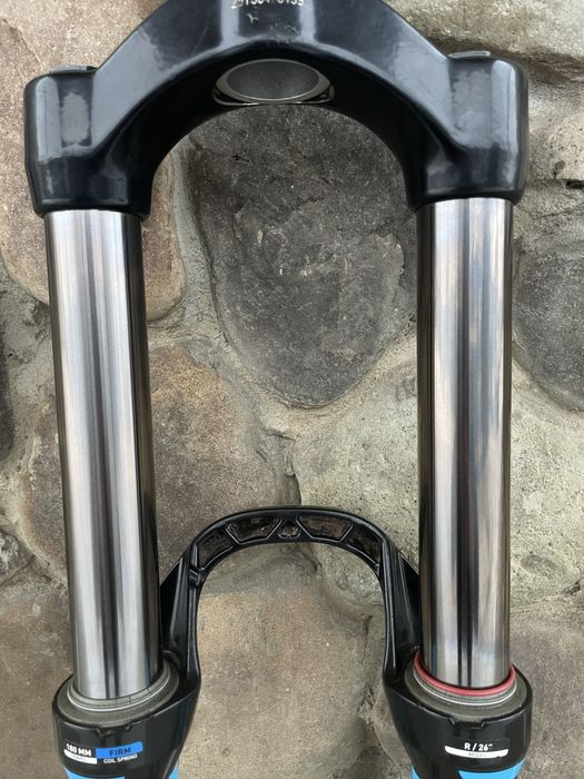 продам або обміняю rock shox domain 302