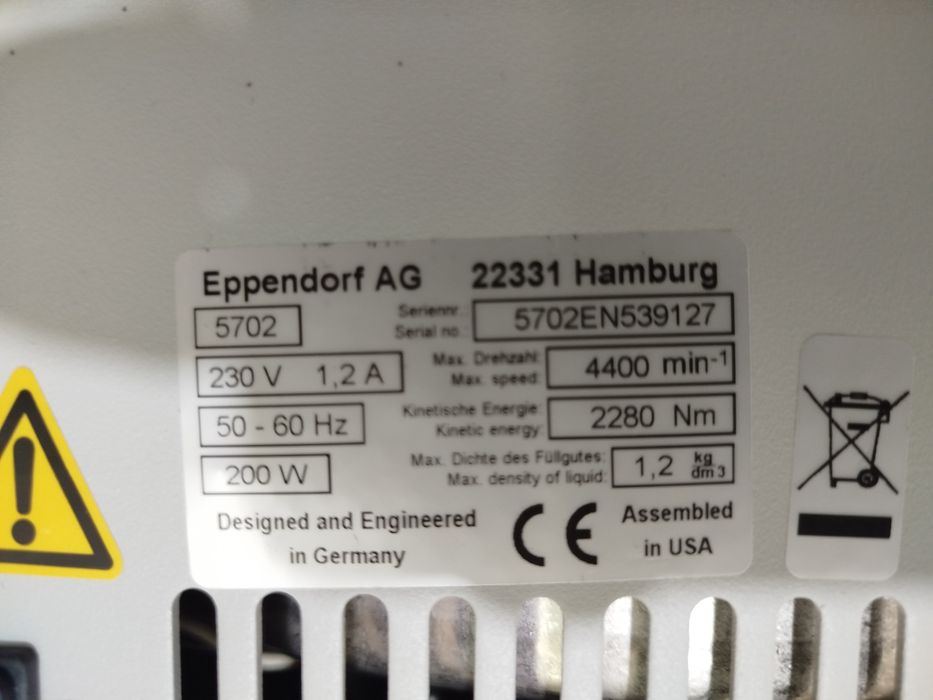 Centrifugadora Eppendorf 5702