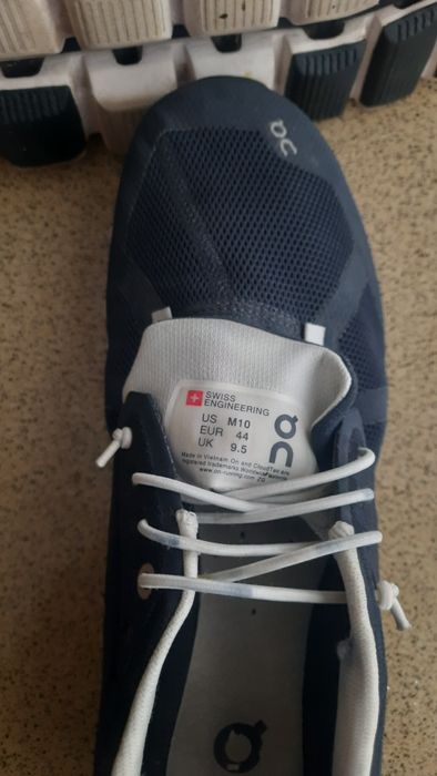 Кросівки  On Cloud  42,43