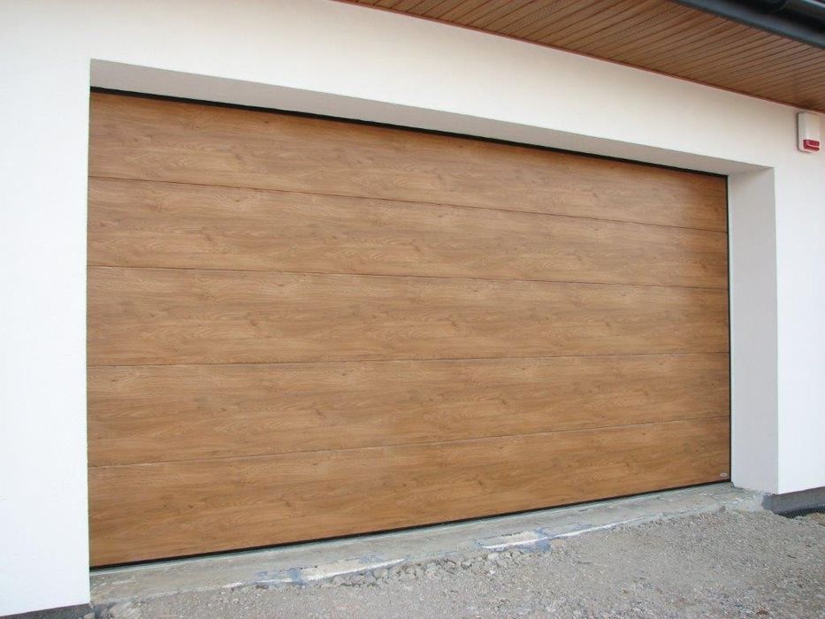 Brama FAKRO na PILOTA Winchester 2750x2250 garażowa segmentowa ociepla