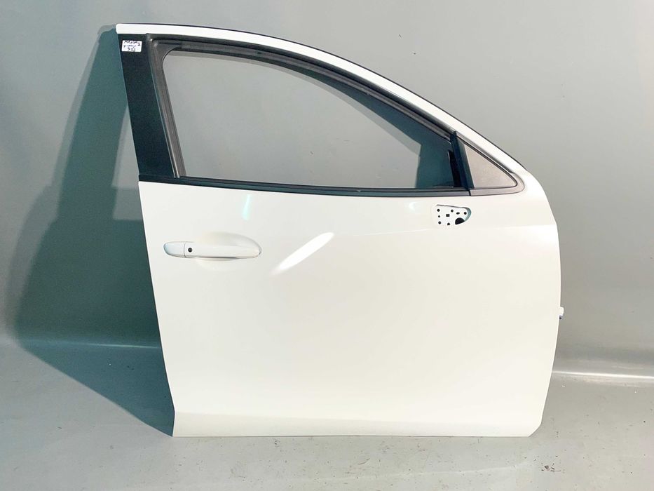 drzwi prawy przód mazda 2 kolor biały europa oryginał
