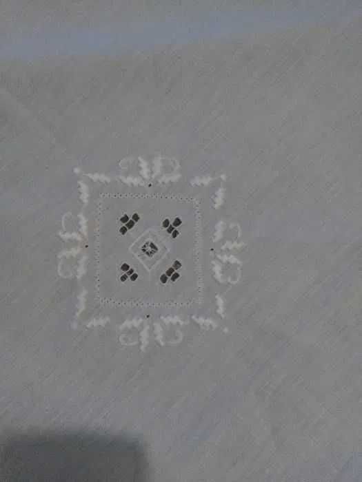 Vintage Okrągły obrus serweta 194 cm ręczny HAFT Rechelie