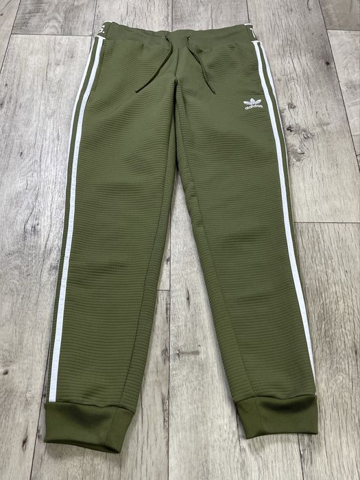 Adidas Original штаны M 12 размер хаки женские на манжете