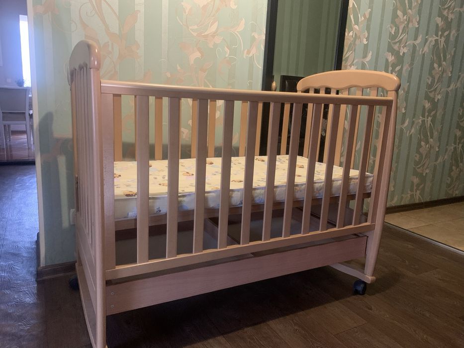 Продається ліжко дитяче компанія “Veres”