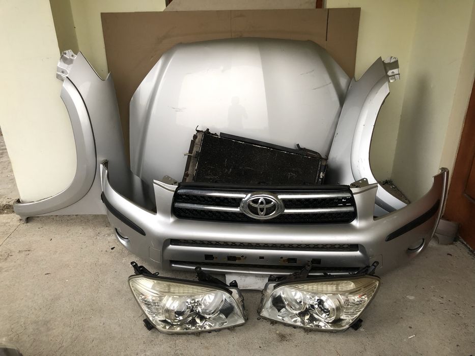 Przód Toyota Rav4 III 05-09 zderzak maska pas