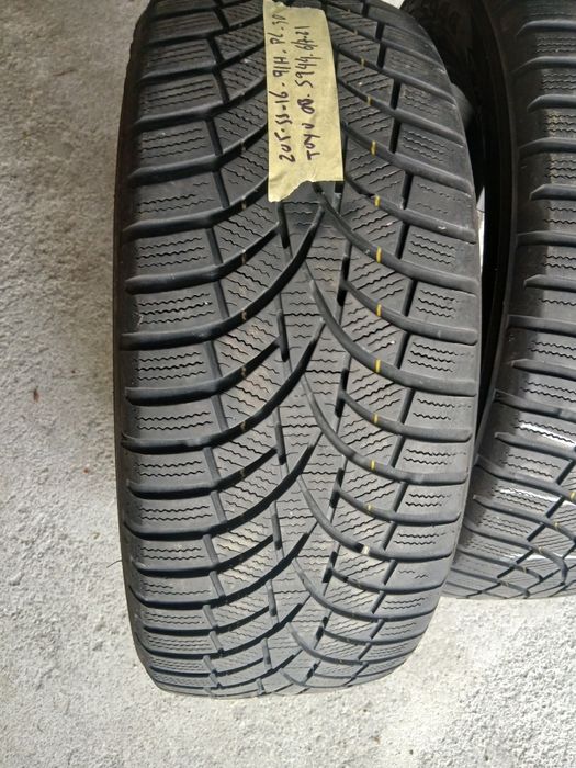 4 Pneus 205/55R16 seminovos