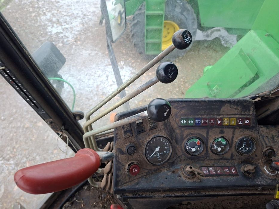 Зерно збиральний комбайн JOHN DEERE 1055 свіжо привезений