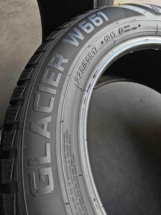 R17 225 55 шини зимові Petlas Glacier W661 чудовий стан