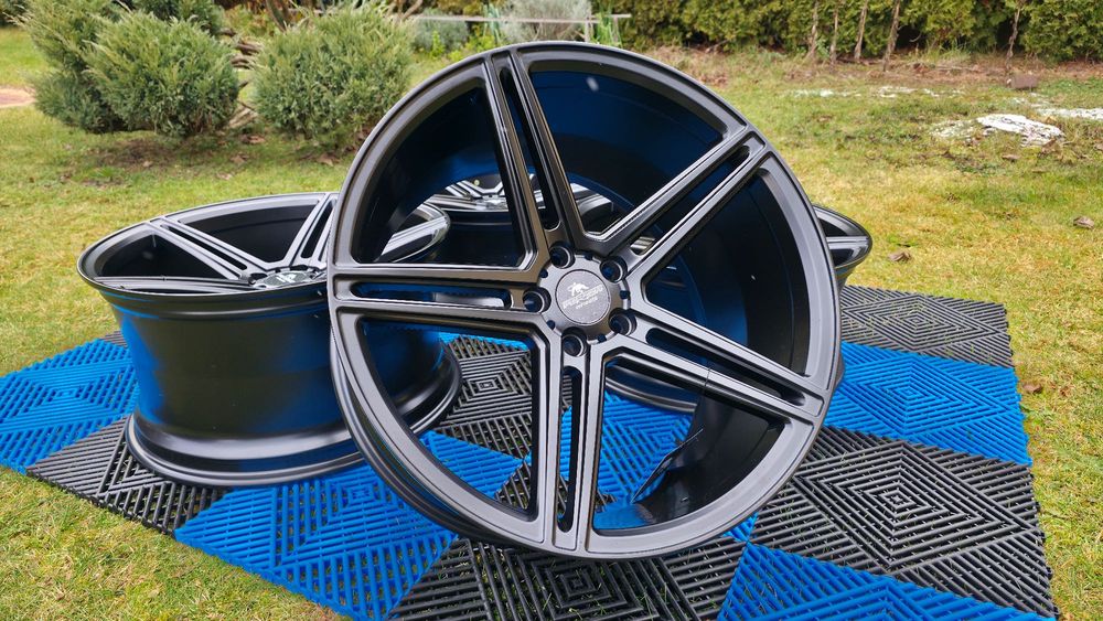 FORZZA BOSAN 20 Cali 5x112 20x9 + 20x10.5 Wklęsłe Mercedes CLS BMW G30