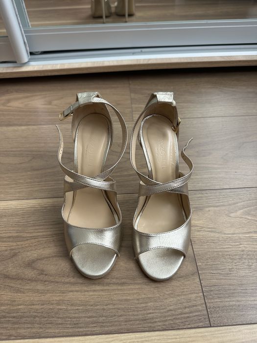 Carlo Pazolini босоніжки