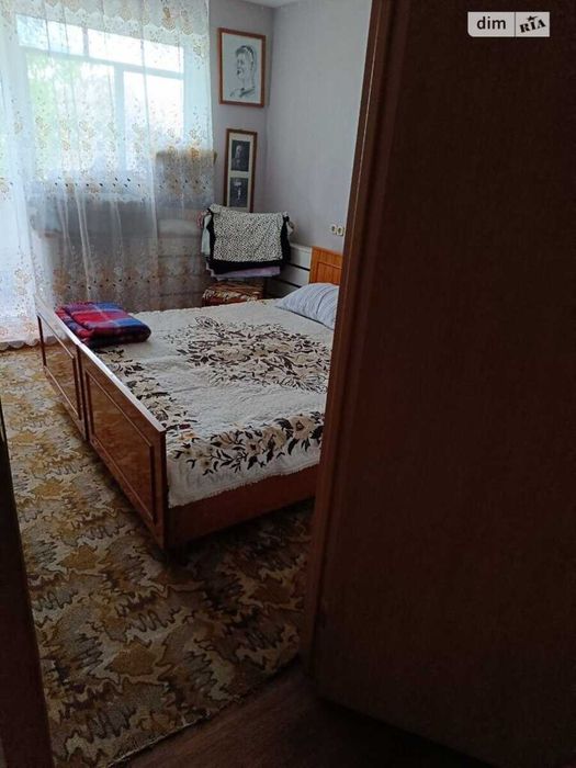 Продається 3-кімнатна квартира Бородинський