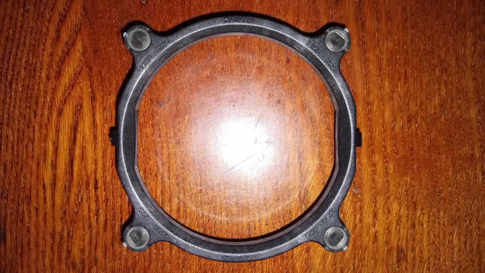 Крепления для кулера процессора на 2 сокета.