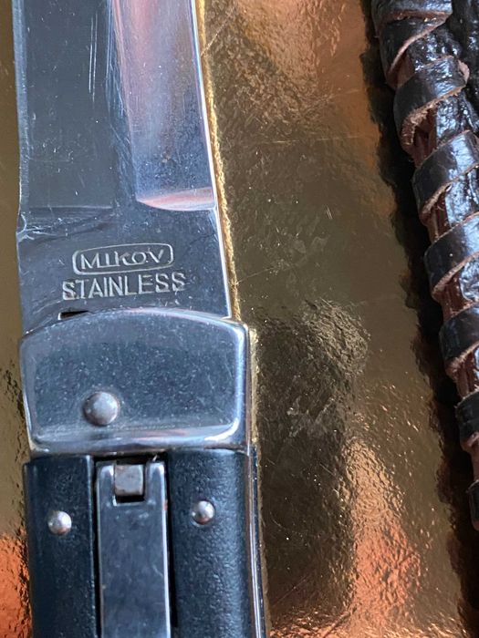 Vender uma faca para o turismo