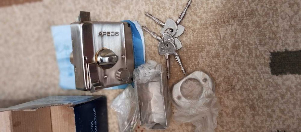 Замок накладной APECS