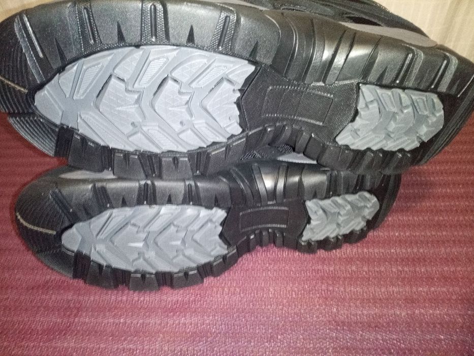 Чоловічі трекінгові черевики