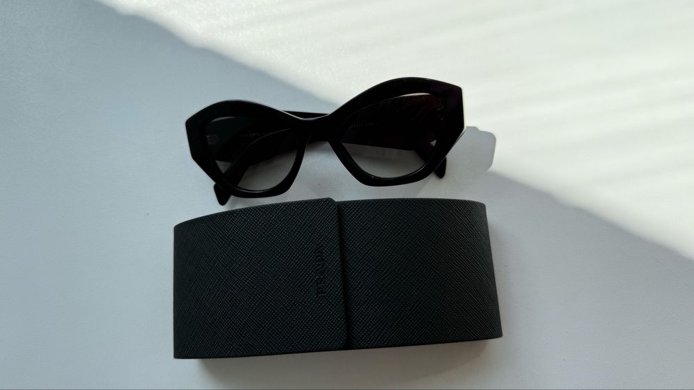 Окуляри Prada , в гарному стані
