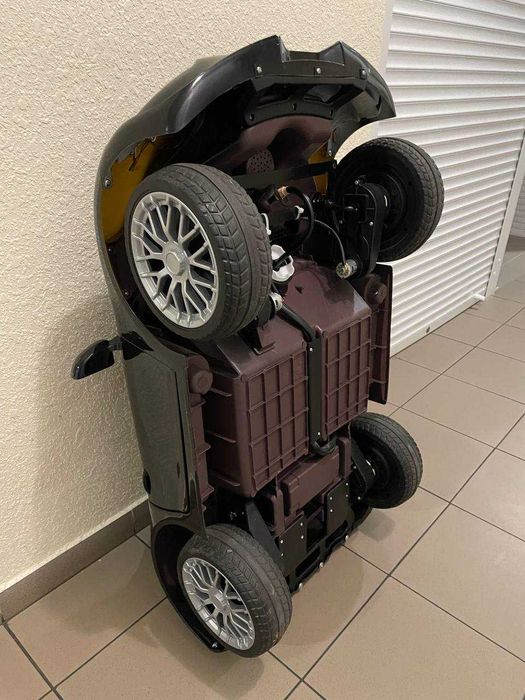 Продам Електромобіль дитячий Tesla Style