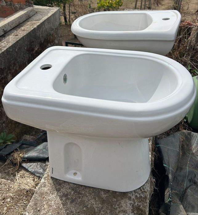 2 Bidés Sanindusa em Cerâmica Branca – 20€ cada