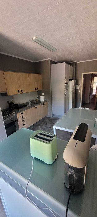 Quarto para Arrendar – Centro Histórico de Santa Maria da Feira