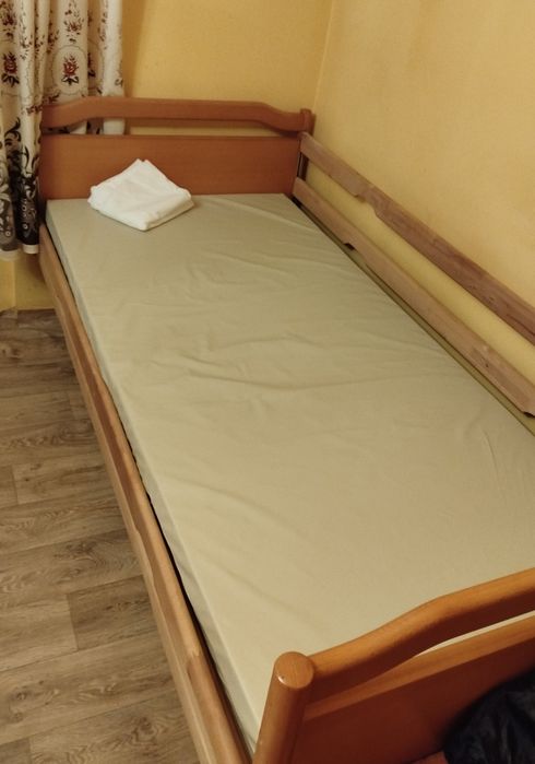 Łóżko rehabilitacyjne elektryczne