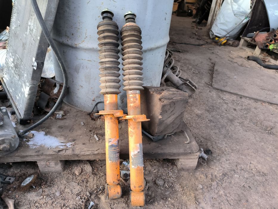 Задние стойки ваз 2108-2109-2114-2115-2110-2111-2112 калина приора