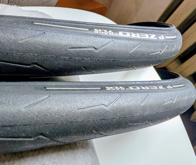 Nowe opony Pirelli P Zero Race TLR 700x26C czarne 2 szt