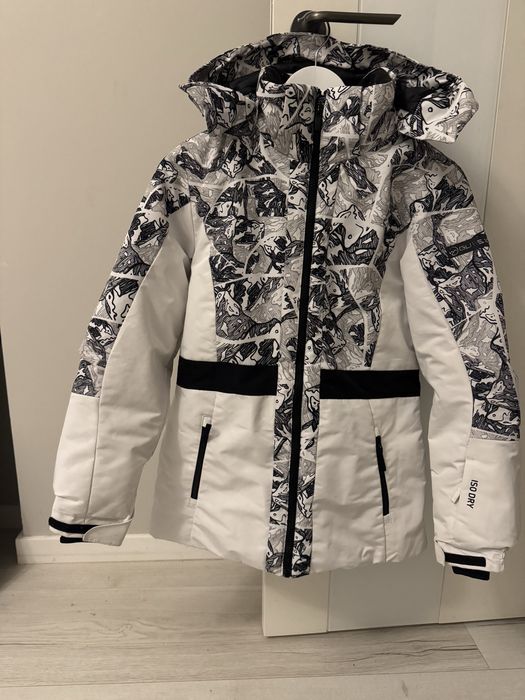 Детская фирменная лыжная куртка