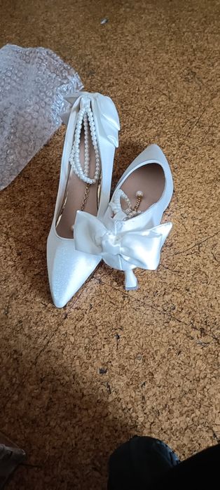 Vendo sapatos novos