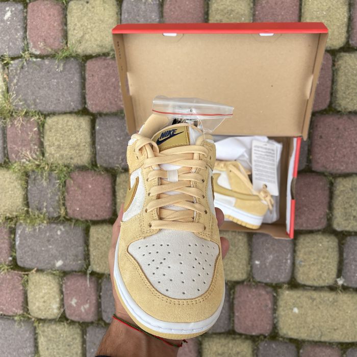Жіночі кросівки Nike Dunk Low