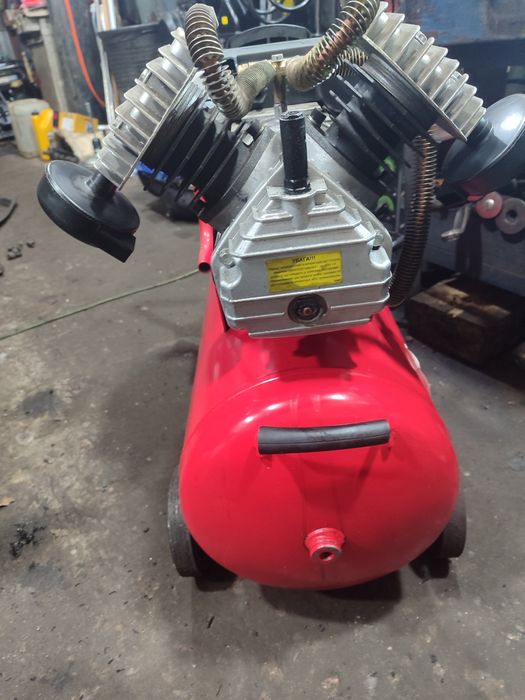 Продам компрессор