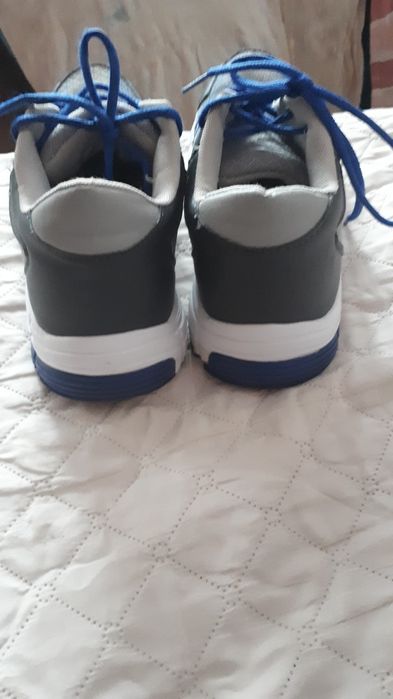 Buty sportowe męskie BLWR 43