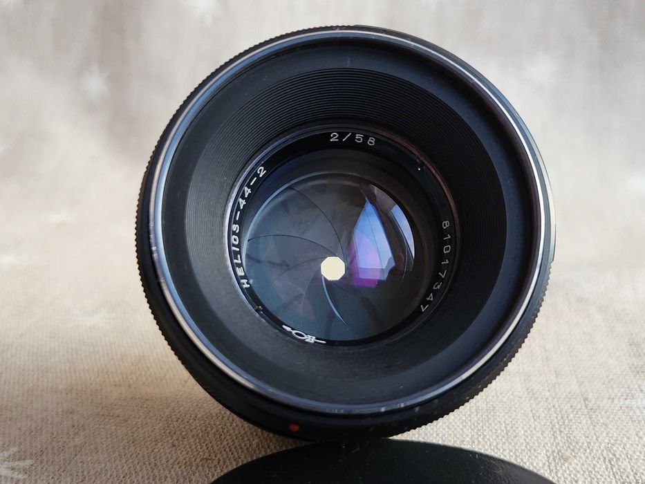 Объектив Гелиос 44-2, вместе с Зенит-Е