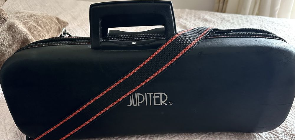 Trompete JUPITER JTR 300 / usada em excelente estado
