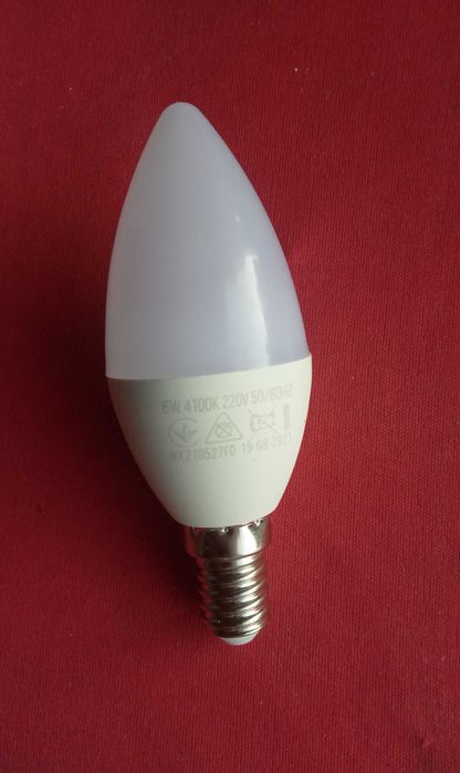 Светодиодная лампа Nanootex и P.R.C. (6 Вт, Е14). Новые.