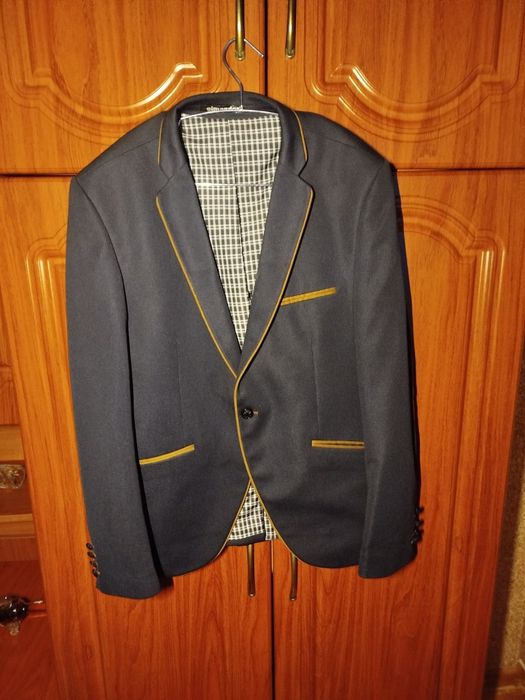Класичний піджак чоловічий 52 р