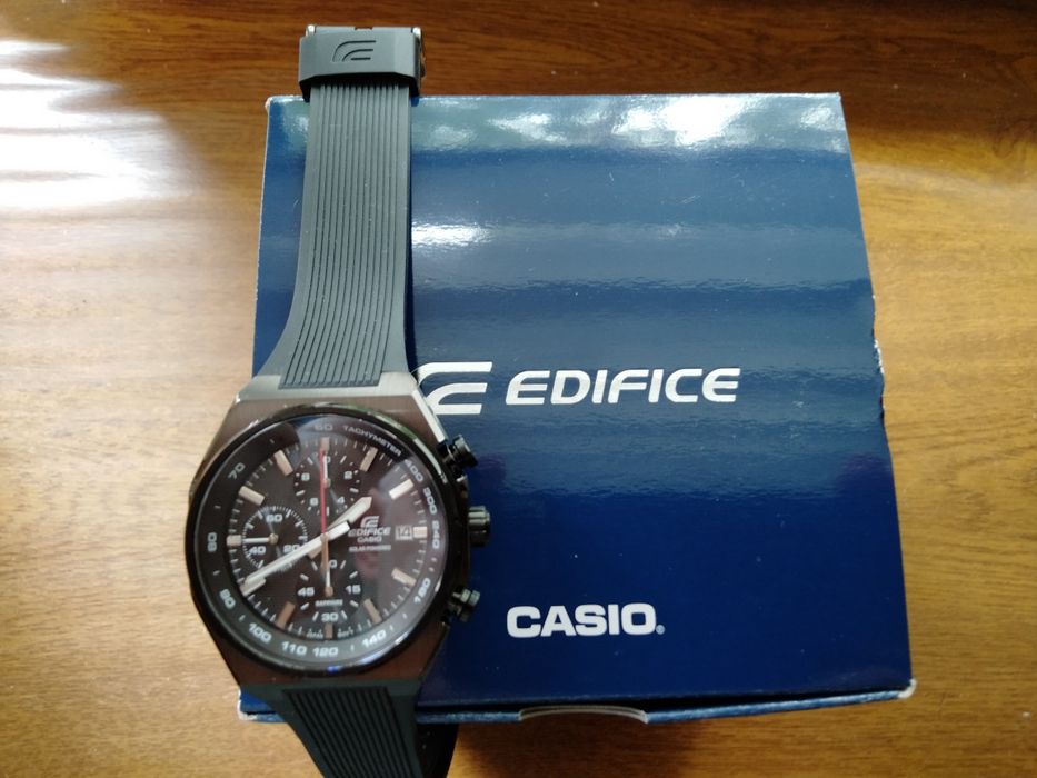 Casio EDIFICE EFS-S660PB-1AEF casio g shock