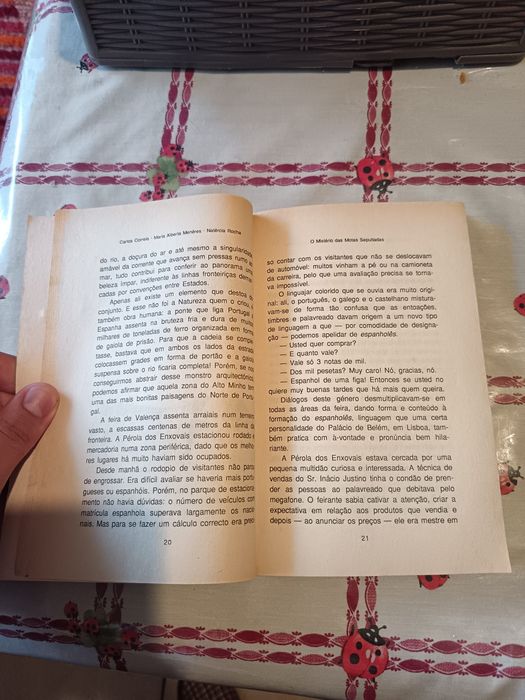livro O Mistério das Notas Sepultadas do autor Carlos Correia