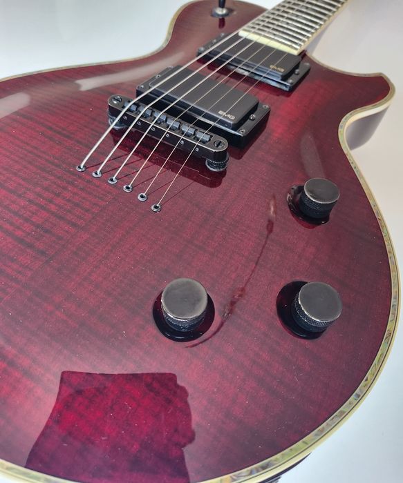 Guitarra Michael Kelly patriot premium EMG