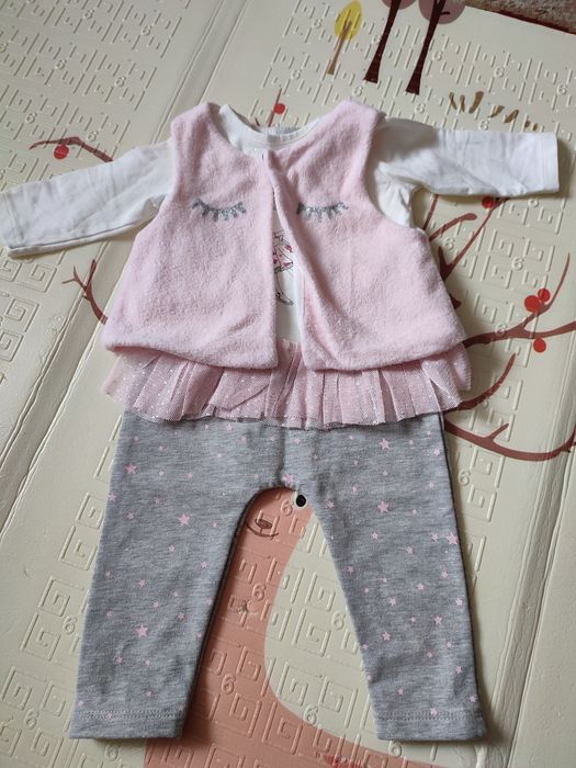 Костюмчик на дівчинку 62
