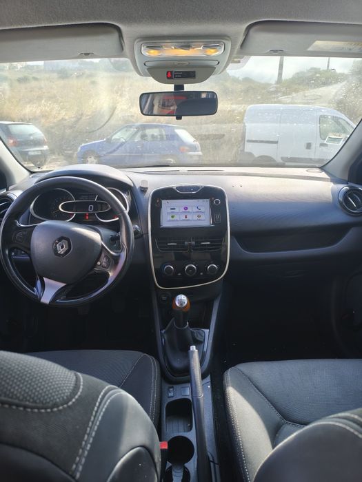 Renault Clio Break — fotografia 10