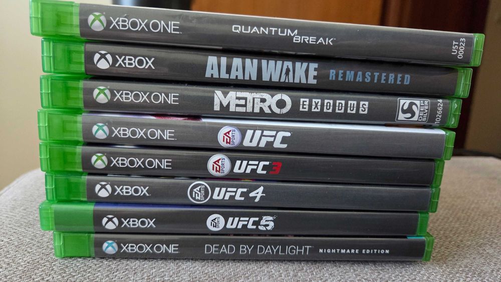 Lote 8 Jogos Xbox One/Series - Quantum Break, Alan Wake, Metro Exodus, UFC 5 - Estado Ideal (Porto/Matosinhos)