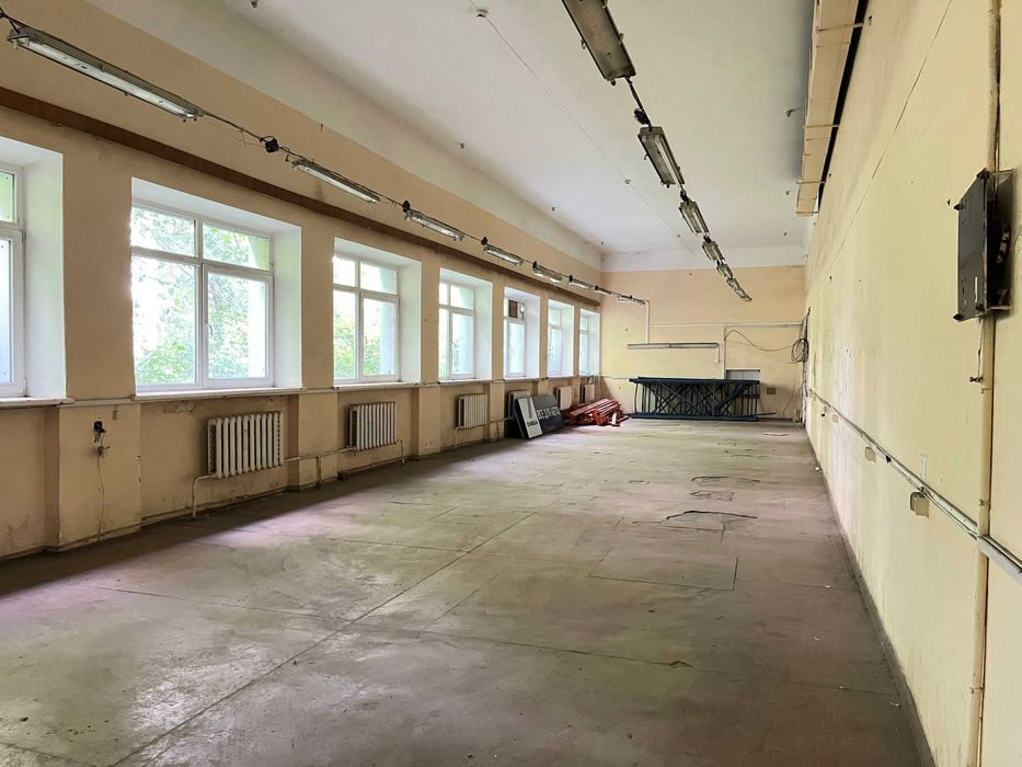 Оренда складу з рампою, проспект Повітрянних Сил, буд. 75