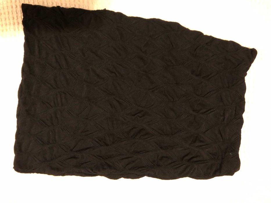 Saia preta muito elegante marca ZARA  tamanho S