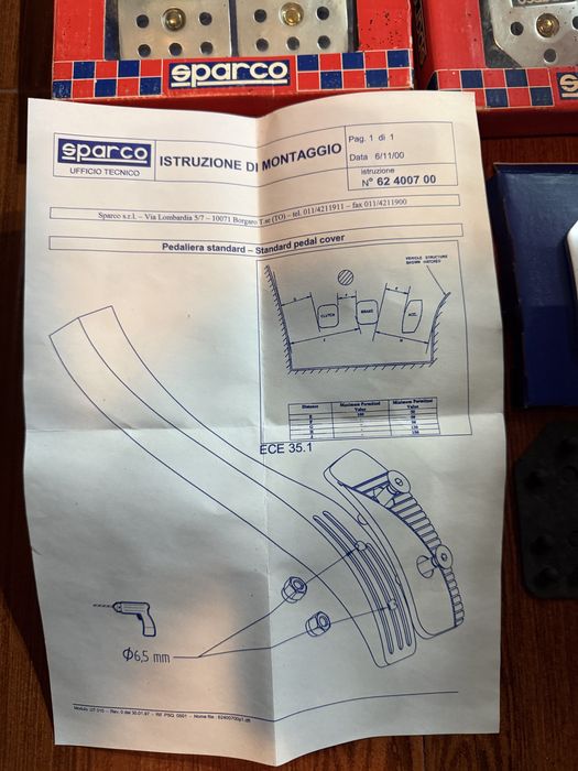 Pedais SPARCO novos !