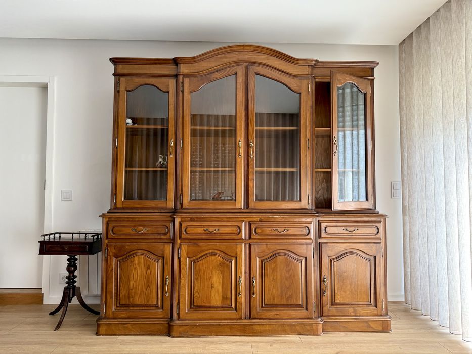 Móvel Aparador / Cristaleira